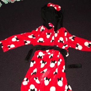 Size 2t/3t Minnie Mouse robe